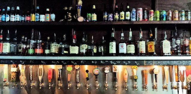 Loosey's Draft Beer with 25 Taps of American Brewed Beer